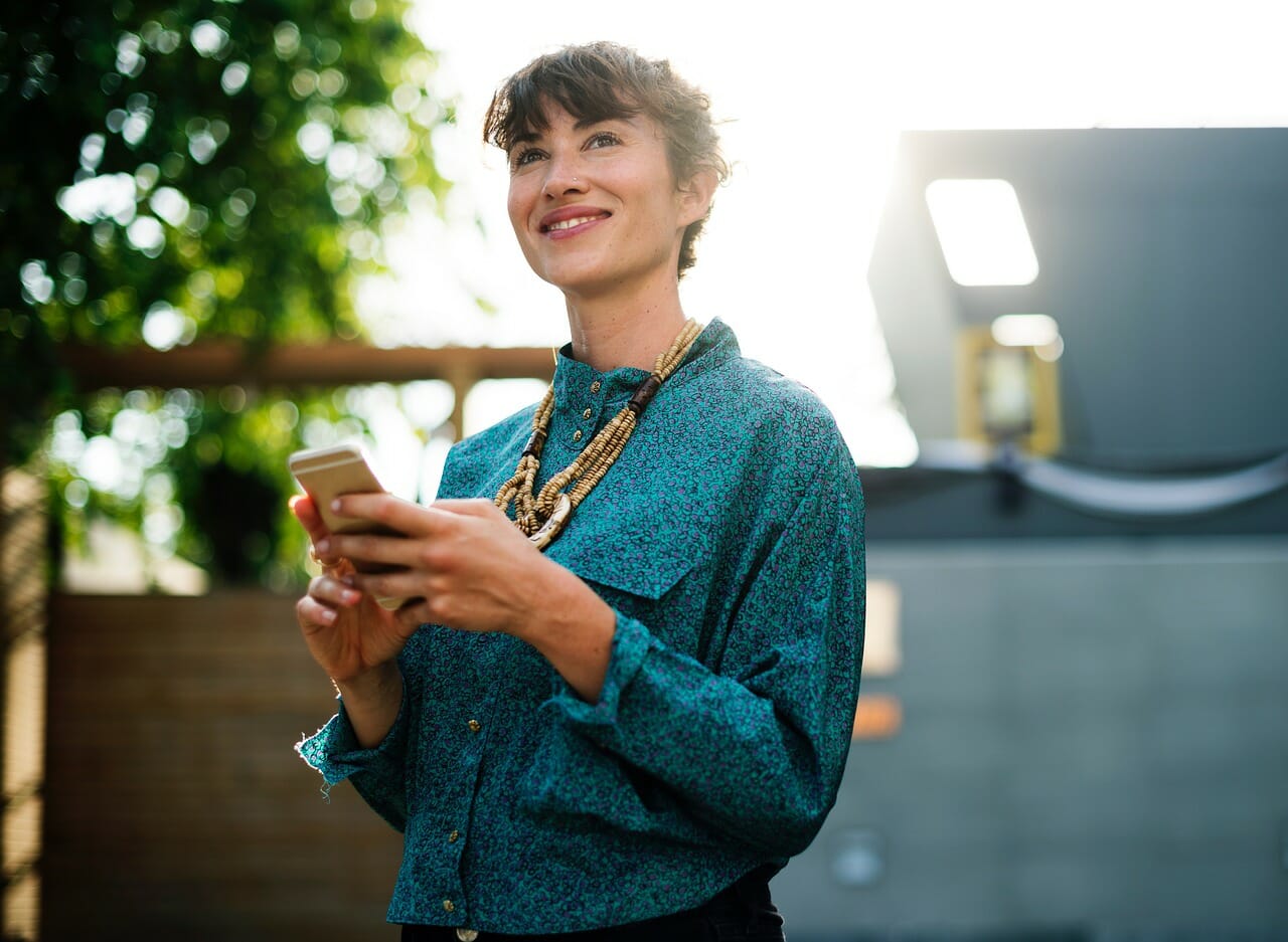 Top Apps for Communicating While Abroad