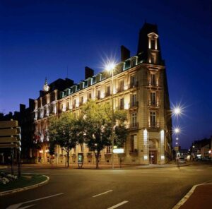 Hotel La Cloche in Dijon